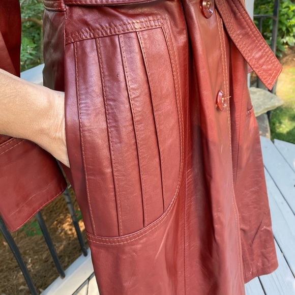 Vintage 70s Leather Tailored Belted Trenchcoat - Picture 6 of 16